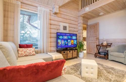 Jamsa House | Guest Rated Holiday Home Akavilla 2: Perfect for Families