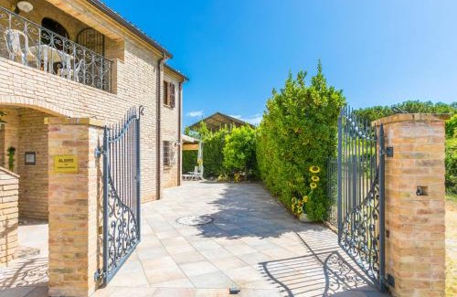 Castorano House | Holiday Home Al Bivio by Interhome