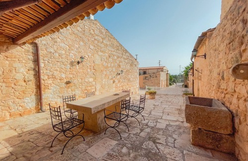 Ragusa House | Seaside Retreat 'Al Casale' with Pool and Wi-Fi Access