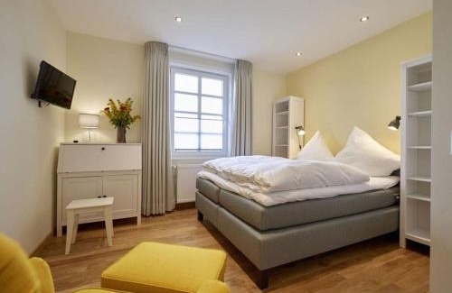 Monschau Apartment | Inviting Holiday Home Altes Zollhaus No 19 - Pet Friendly Stay