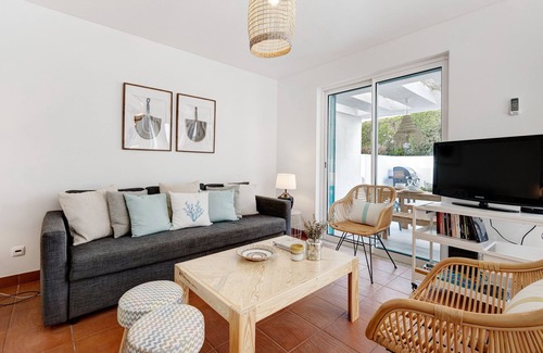 Prainha House | Holiday Home "Alvor Prainha Beach House" with Pool, Wi-Fi, Terrace & Garden