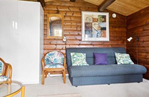 Skibby House | All-Inclusive Holiday Home Ama - Steps from the Inlet