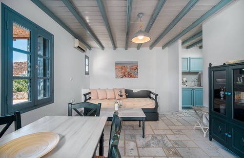 Serifos House | Relaxing Holiday Home 'Ammos 1' with Ocean View Terrace