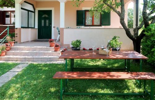 Gondolici House | Exceptional Holiday Home Andrea with Pool & Fireplace