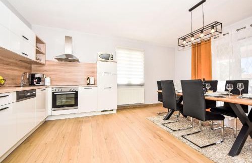 Smilcic House | Highly Rated Holiday Home Anić with Pool & Family Amenities