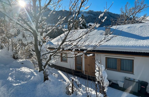 Gerlosbergeben House | Holiday Home 'Anton' with Mountain View, Private Terrace and Wi-Fi
