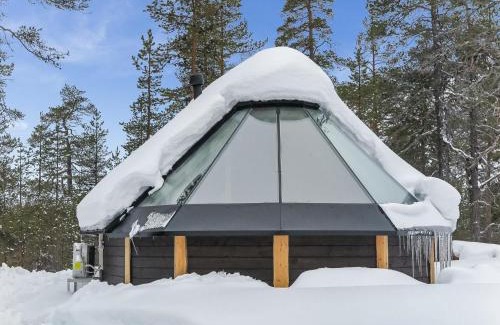 Sodankyla House | Experience Arctic Light Hut: Family-Friendly Escape Awaits