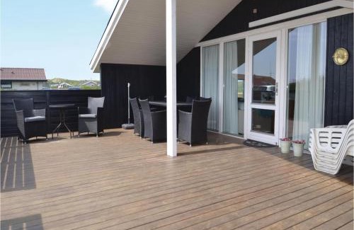 Hvide Sande House | Spacious 4 Bedroom Home in Hvide Sande - Pet Friendly Stay