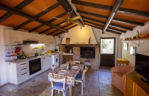 Gavorrano House | Forest Retreat with Ocean Views and Spa Access