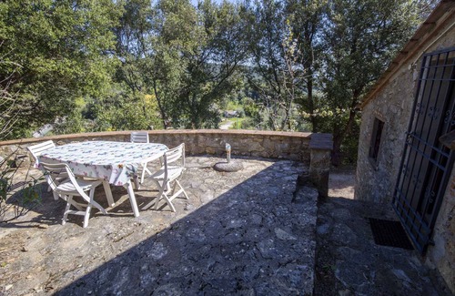 Gavorrano House | Forest Retreat with Ocean Views and Spa Access
