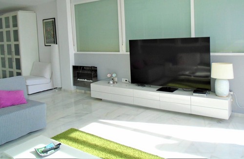 Carboneras House | Holiday Home 'Atico Torre del Rayo' with Sea View, Shared Pool & Wi-Fi