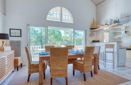 Lacanau-Ocean House | Guest Rated 10/10: Holiday Home Atlantic Green Awaits