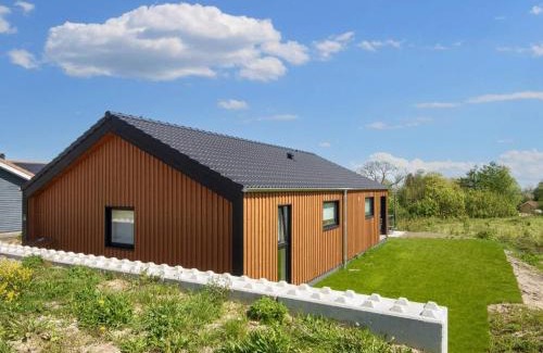 Kettingskov House | Family-Friendly Retreat at Holiday Home Augustenborg XIII
