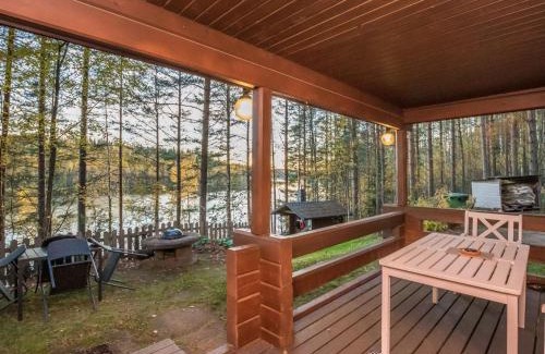 Lotjola House | Child-Friendly Holiday Home Aurinkorinne by Interhome
