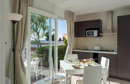 San Lorenzo al Mare House | Pet-Friendly Holiday Home Bouganvilla - Highly Rated 9.6