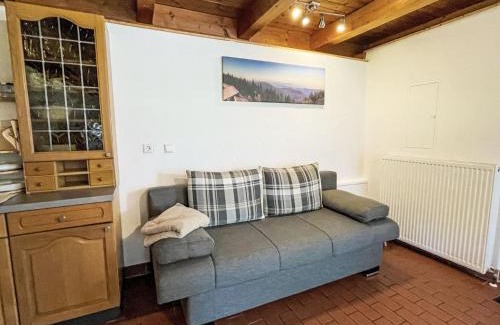 Alpirsbach House | Cozy Holiday Home Backhäusle - Pet & Child Friendly Stay