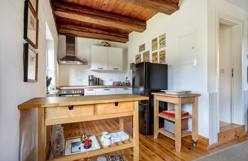 Groß Wokern House | Pet-Friendly Holiday Home "Backhaus" with Private Garden