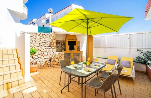 Meia Praia House | Oceanfront Holiday Home Baia de Cristal 1 - Rated 9.5