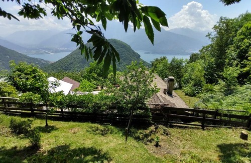 Peglio House | Pet-Friendly Holiday Home Baita dei Nonni-3 for Families