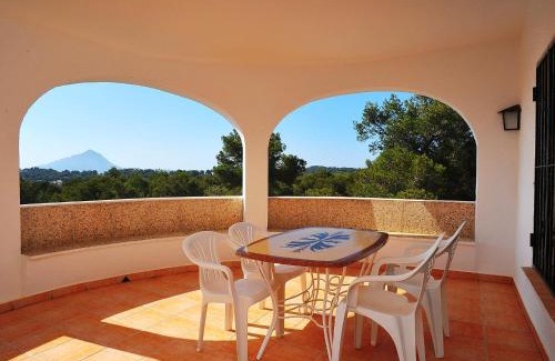 Balcon del Mar House | Inviting Holiday Home Balcon al Mar with Pool & Family Options