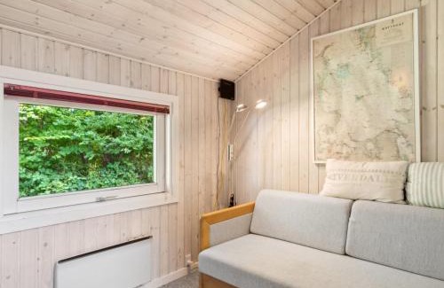 Holloselund House | Beachside Retreat at Holiday Home Batsha in Sealand