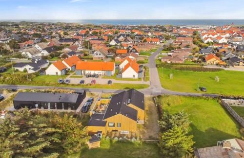 Blokhus House | Cozy Holiday Home Bena - Family-Friendly Near NW Jutland Beach