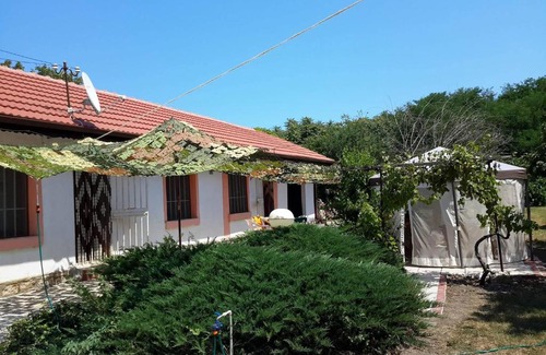 Ezerets House | Cozy Holiday Home for Families and Pets Welcome