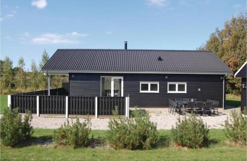 Ristinge House | Inviting 3 Bedroom Home in Humble - Pet & Child Friendly