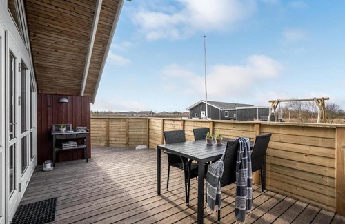 Falen House | Family-Friendly Holiday Home Blomstervænget in Hemmet