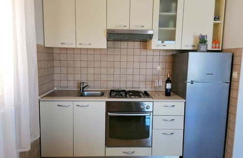 Putnikovic Apartment | Beautiful Holiday Home Blue Dream: Two Bedroom with Ocean View