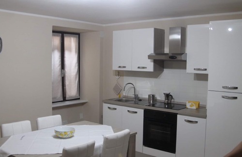 Bogliaco Apartment | Idyllic Holiday Home in Bogliaco, Lake Garda - 9.4/10 Rated