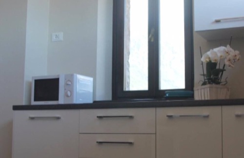 Bogliaco Apartment | Cozy Holiday Home on Lake Garda's Scenic Western Shore