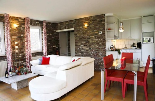 Landsrade House | Pet-Friendly Holiday Home at Bungalowpark Landsrade-3