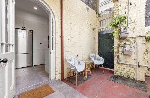Millers Point Apartment | Family-Friendly Holiday Home by Barangaroo Reserve
