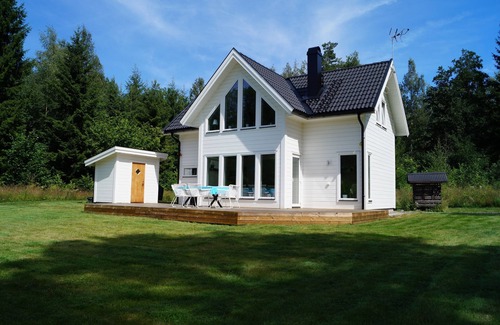 Atorp House | Family-Friendly Retreat at Lake Skagern - Rated 9.8/10