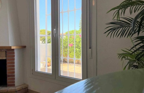 Roquetas de Mar House | Relax at Belvilla by OYO Aguamarina with Pool & Breakfast