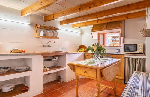 Soller House | Relaxing Holiday Home 'Can Jaumins' with Mountain View & Pool