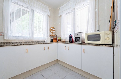 Alcanar House | Holiday Home 'Can Manya' with Private Pool, Private Terrace and Private Garden