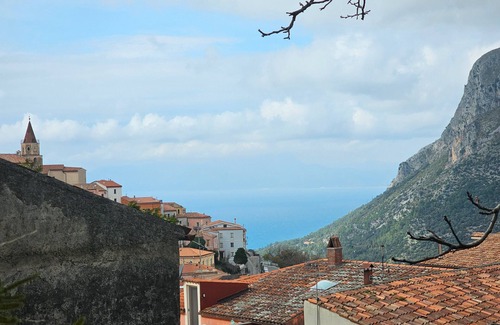 Maratea House | Holiday Home 'Cappuccina' with Mountain View