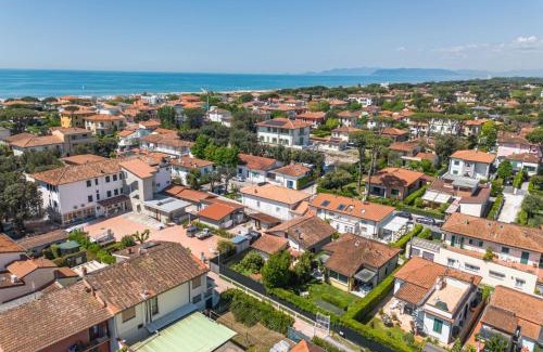 Forte dei Marmi House | Family-Friendly Stay at Holiday Home Carlotta by Interhome