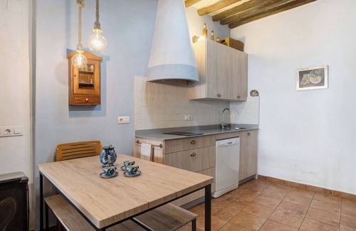 Grazalema House | Inviting Holiday Home 'Casa Calle Del Carmen' with Amenities