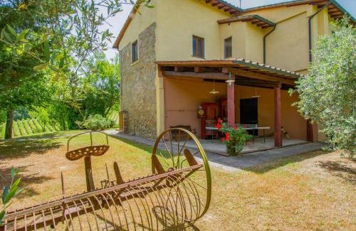 Gambassi Terme House | Inviting Holiday Home Casa dei Ciliegi with Pool & Pets Welcome