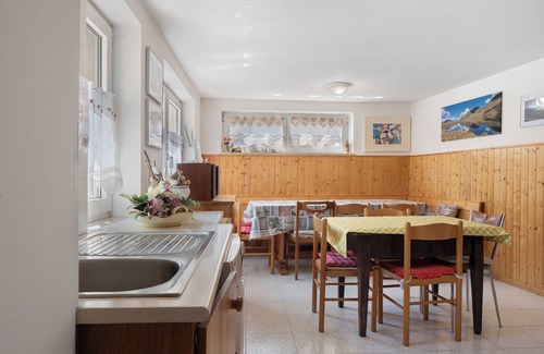 Fontana Nuova-Bevia House | Mountain View Holiday Home 'Casa della Rosina' with Spa
