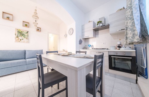 Canneto House | Beautiful Holiday Home 'Casa di Nonna Anna' by the Beach