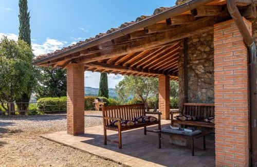 Scansano House | Top-Rated Holiday Home Casa Grande with Pool & Family Fun