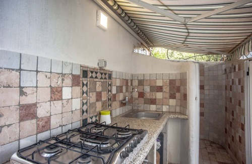 Sarroch House | Idyllic Holiday Home Casa Vacanze Giulia e Elisa by the Beach
