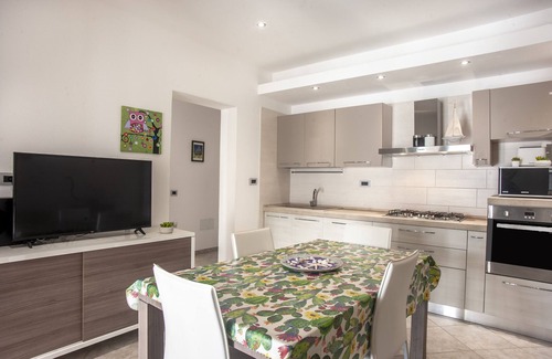 Sarroch House | Idyllic Holiday Home Casa Vacanze Giulia e Elisa by the Beach