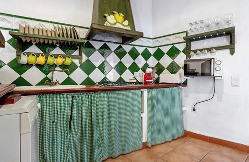 Deltebre House | Cozy Casa Susana: Pet-Friendly Getaway with Wi-Fi