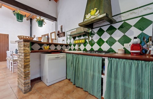 Deltebre House | Cozy Casa Susana: Pet-Friendly Getaway with Wi-Fi