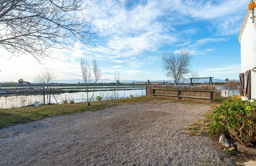 Deltebre House | Cozy Casa Susana: Pet-Friendly Getaway with Wi-Fi